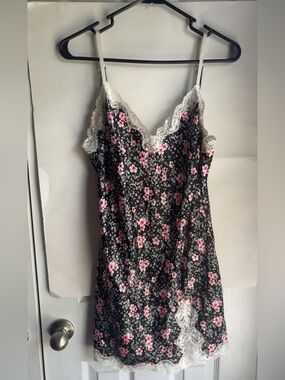 Victoria Secret Black Flowery Nightgown